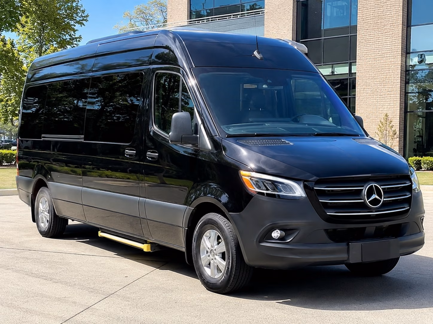 find the perfect transportation for your next corporate event 3